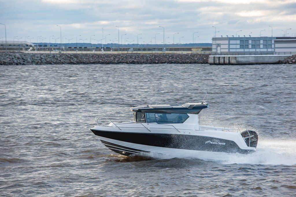 Катер NorthSilver STAR CABIN 780