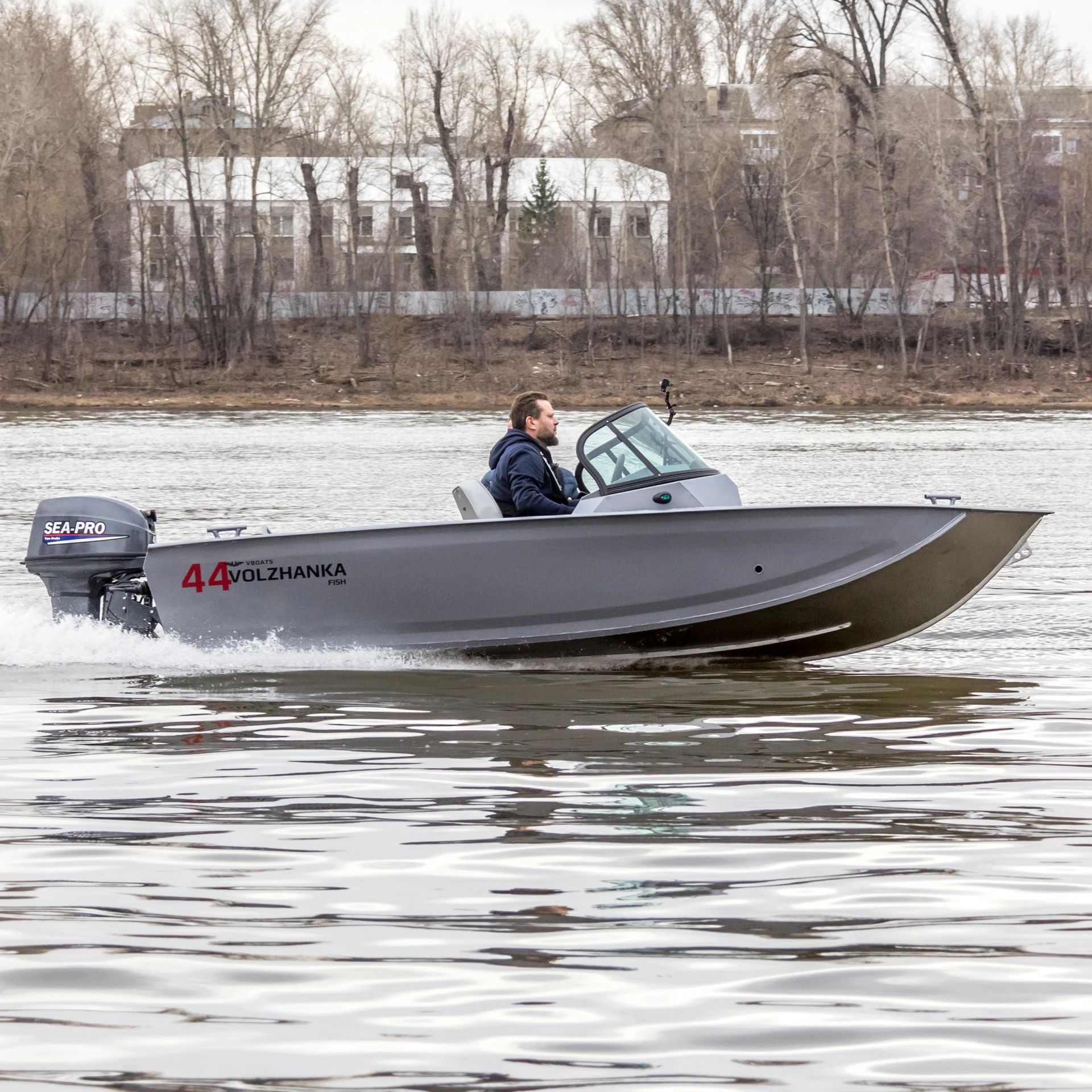 Катер Volzhanka 44 Fish