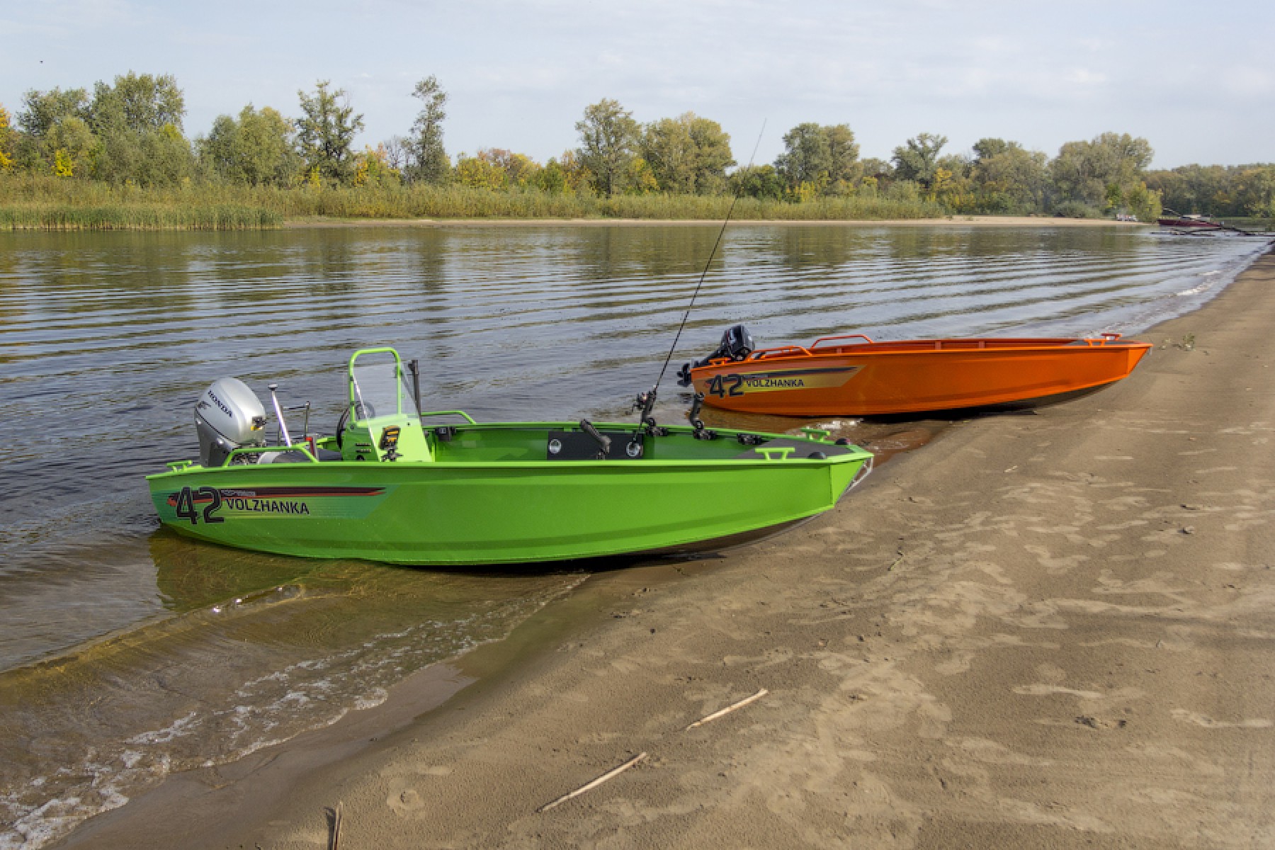 Катер Volzhanka 42 SCOUT с YAMER 30 FHS  (2-х тактный), консоль, ДУ