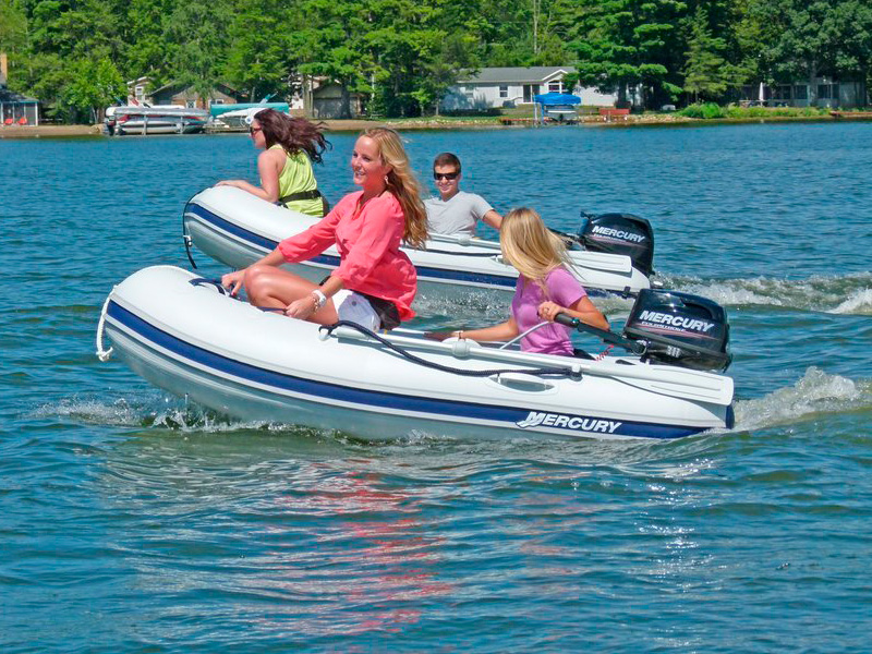 Недорогой лодочный мотор Меркури для отдыхающих и рыбаков Недорогой лодочный мотор Меркури для отдыхающих и рыбаков