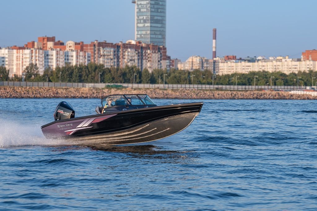 Катер NorthSilver 700M Fish Sport