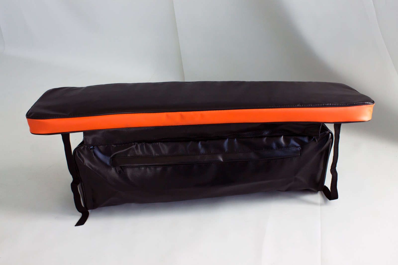 Накладка с сумкой на сидение S-350(SL-350), S-380, S-400, S-450, S-555 (черно-красный)