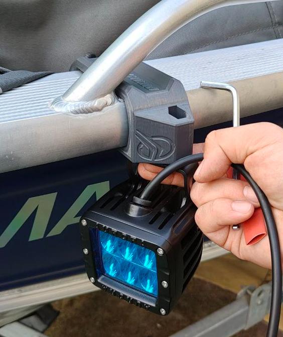 Крепеж носовых фар (к-кт 2шт) GirGis 440 (без рез. привальника) пластик, серый