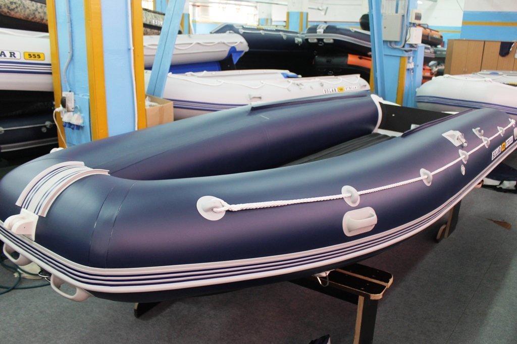 Лодка ПВХ Solar-470 Стрела JET с тоннелем 