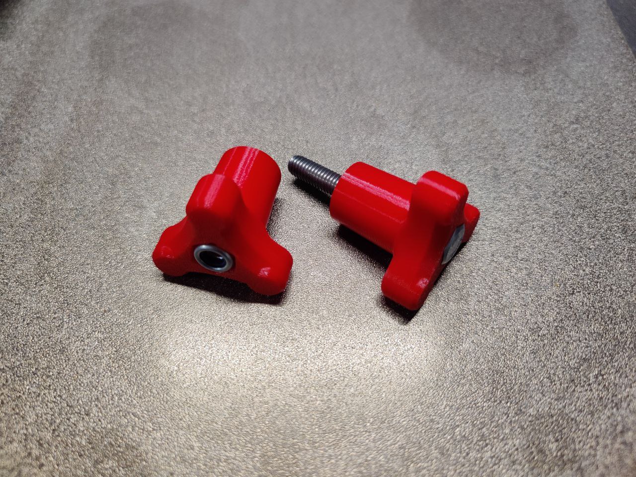 Ручка (барашек) треугольный М6. Удлиненный. Цвет красный. К-т 2шт, Прокатись.Ру Ручка (барашек) треугольный М6. Удлиненный. Цвет красный. К-т 2шт, Прокатись.Ру