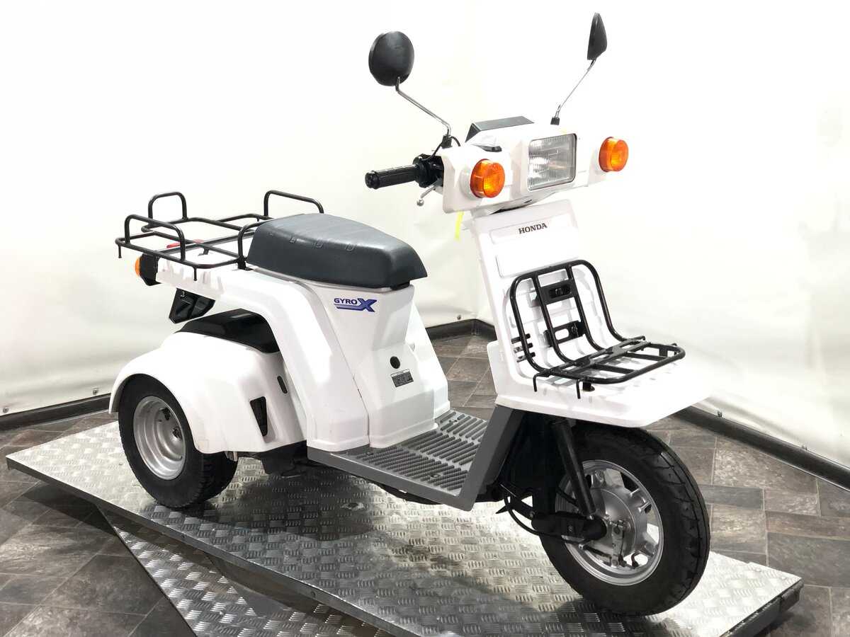 Скутер Honda Gyro X PGM-FI TD02 С ПРОБЕГОМ белый