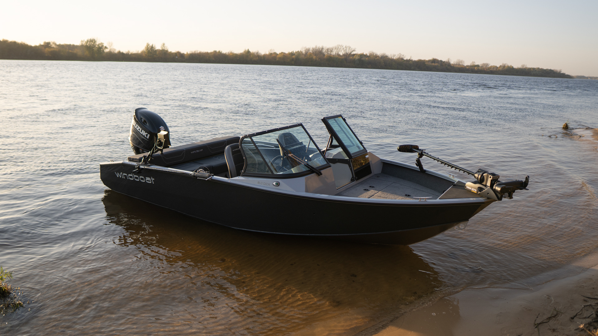 Катер Windboat 6.0 DCX