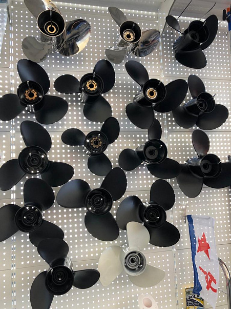 Гребной винт Mercury 135-350, Alpha I, Bravo I /  BLKMX 14R23 Восстановленный