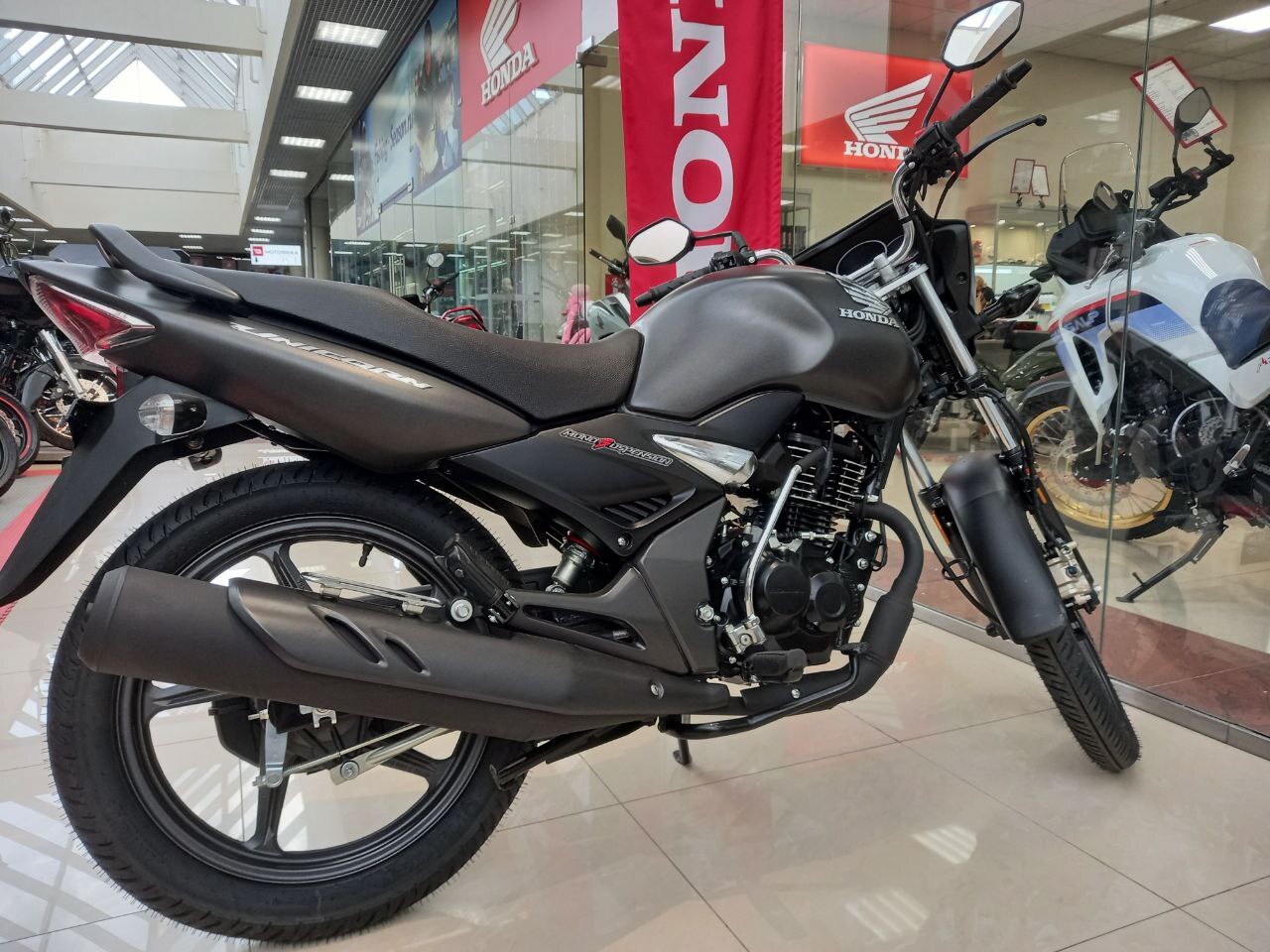 Мотоцикл Honda UNICORN160CC черный