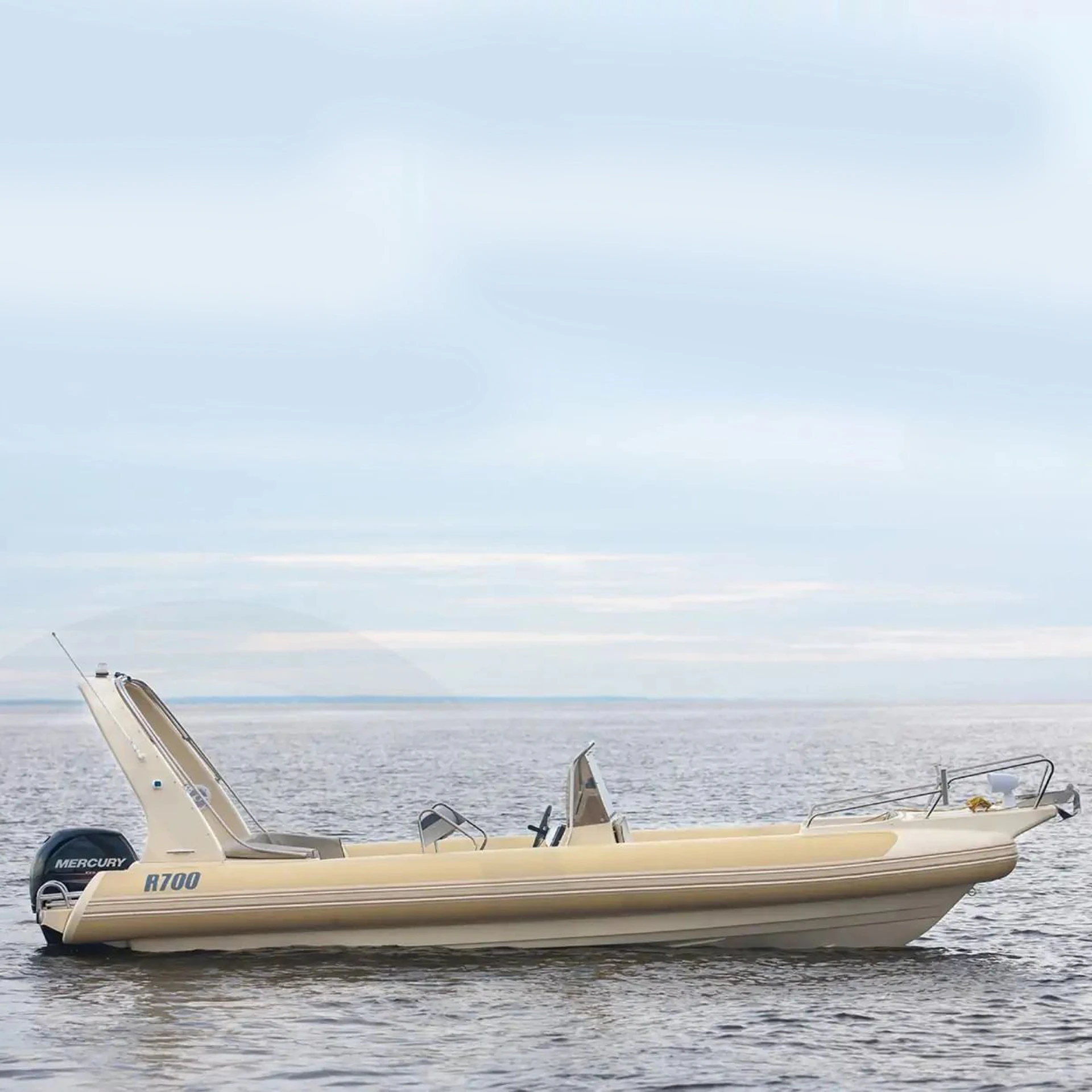 Лодка RIB Skylark Rider R700