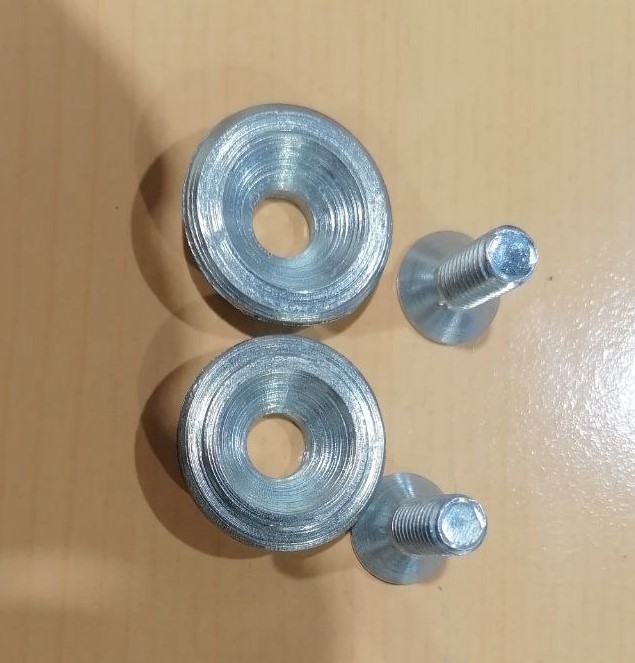 Крепеж ролика 80х60 роликовой системы (два винта + два сухаря) Praktik.pro