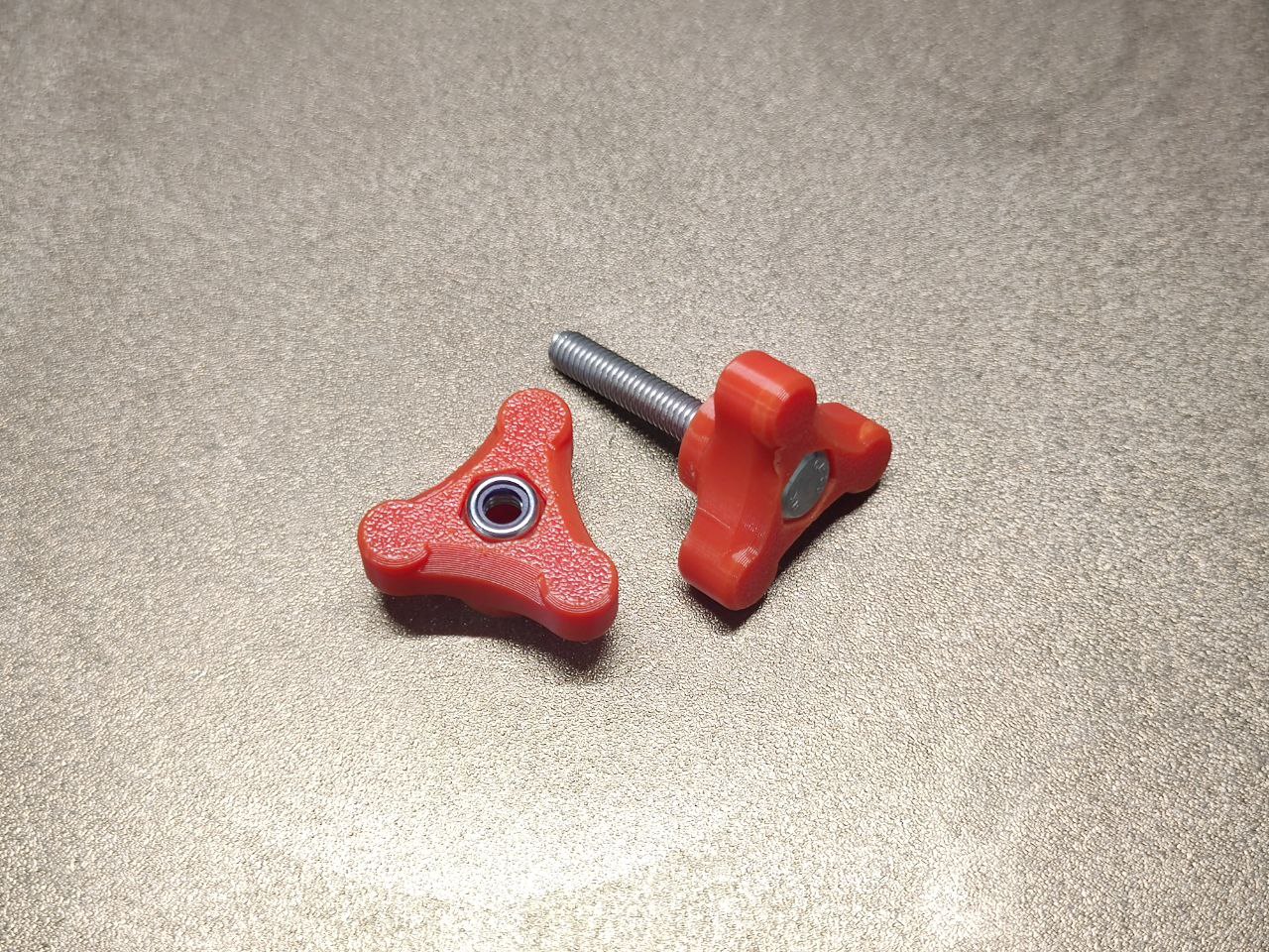 Ручка (барашек) треугольный М6 оранжевый. К-т 2шт Прокатись.Ру Ручка (барашек) треугольный М6 оранжевый. К-т 2шт Прокатись.Ру