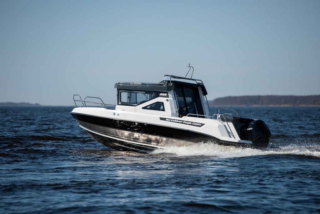 Катер NorthSilver CABIN 655