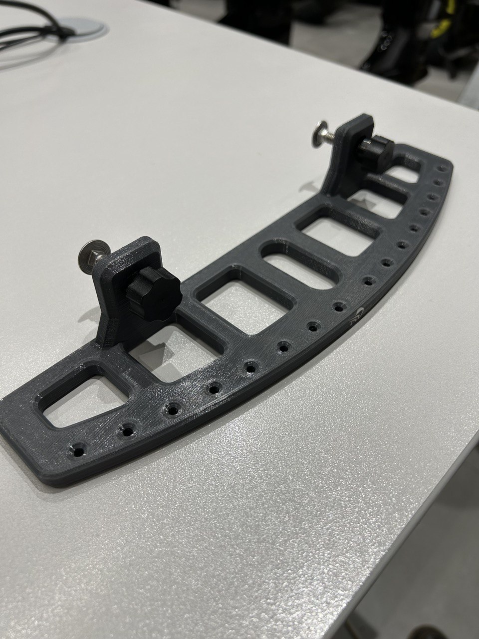 Усиленная площадка, держатель для приманок 200мм в Т-ПАЗ Прокатись.ру, серая