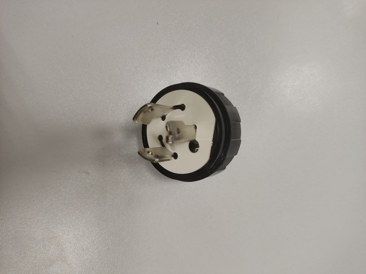 32310-ZD8-F61 Вилка для розеток азиатского типа, (20A/250V) 32310-ZD8-F61 Вилка для розеток азиатского типа, (20A/250V)