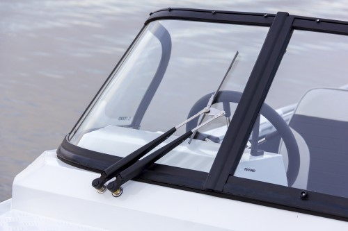 Стеклоочиститель на водительском ветровом стекле_ V46-53f_11.22