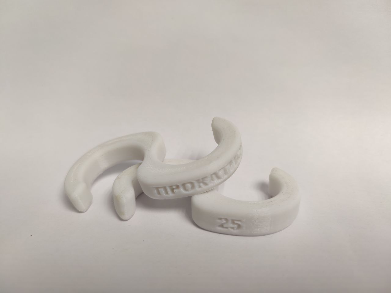 Фиксатор ходового тента тента 25 мм Прокатись.Ру белый, 2 шт