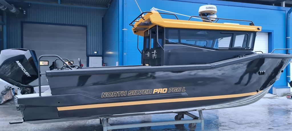 Катер NorthSilver 766 PRO L CABIN Катер NorthSilver 766 PRO L CABIN