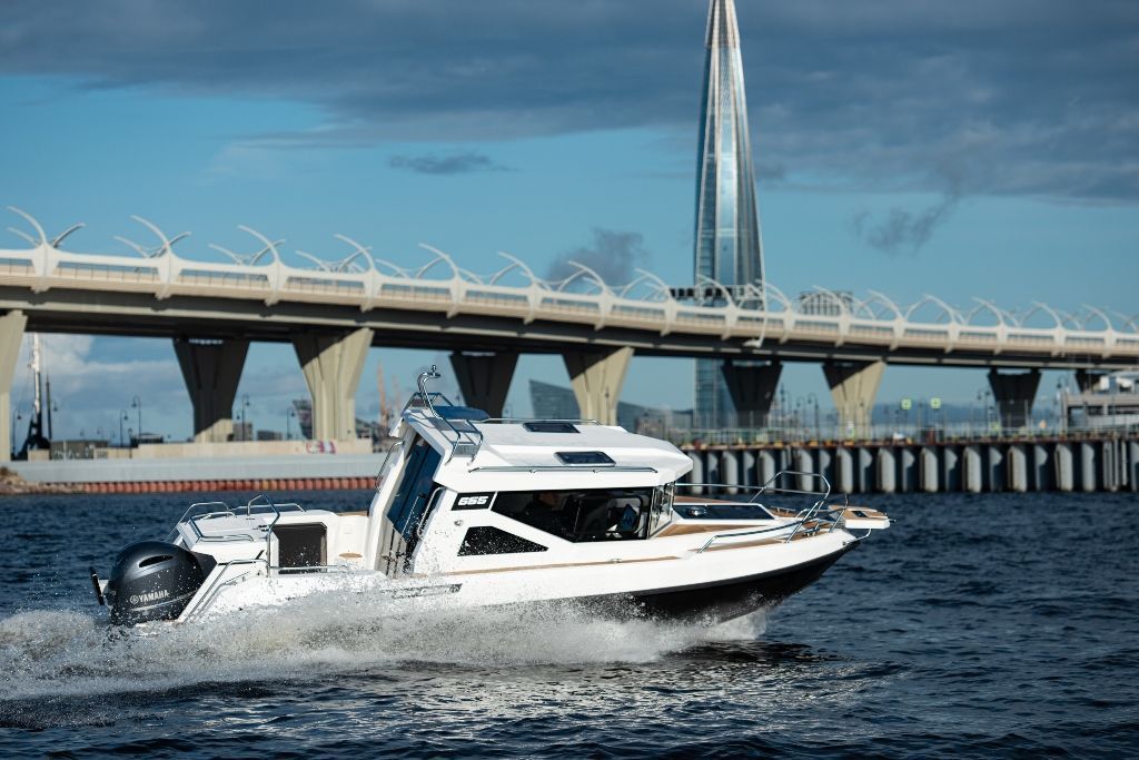 Катер NorthSilver STAR CABIN 655