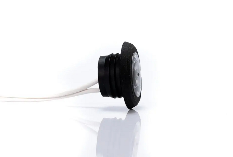 Фонарь габаритный белый,12-36V, встраиваемый,провод 0,15м Fristom FT-074 B LED 