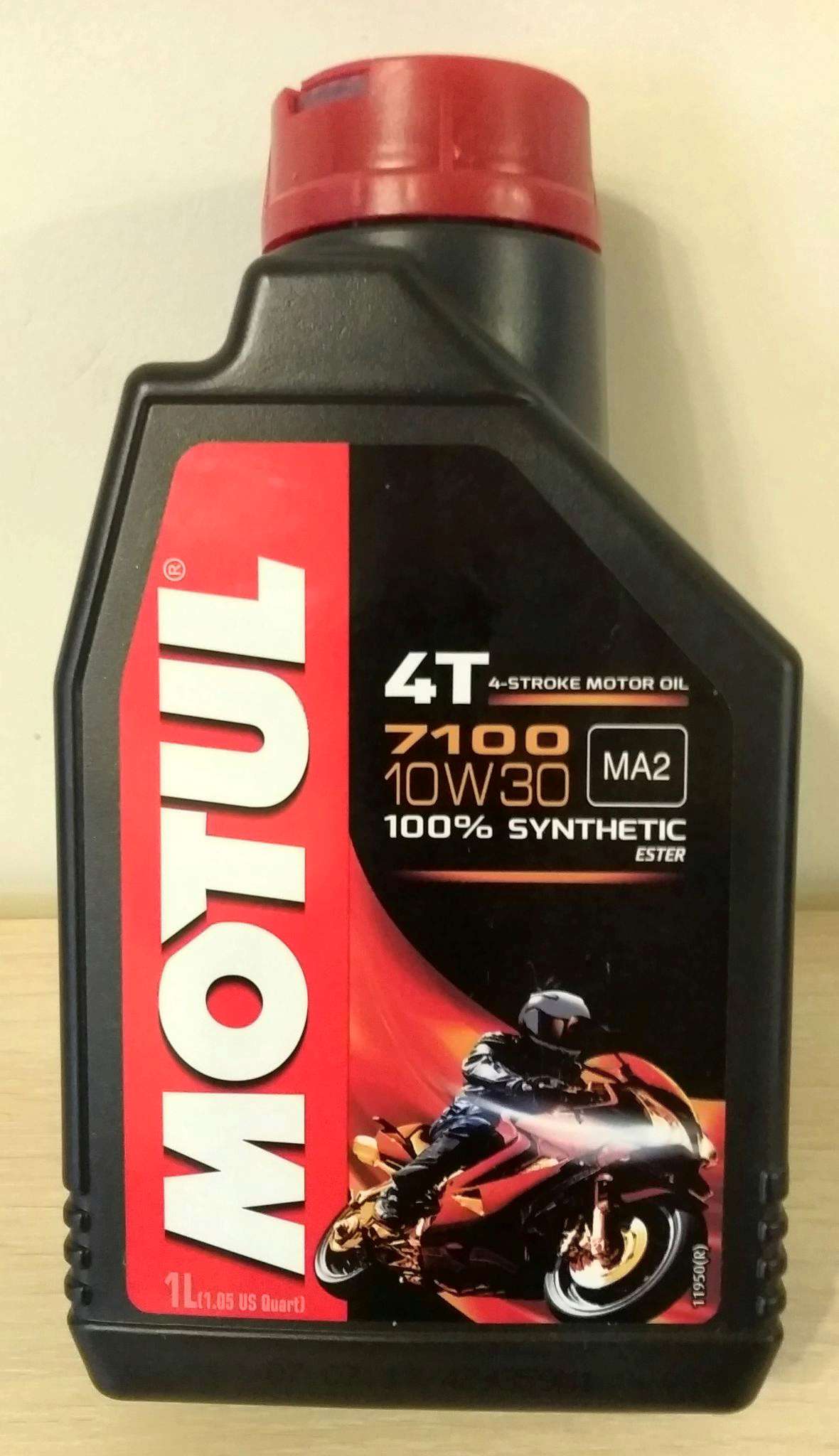 Масло моторное 4-х тактное для мотоциклов Motul 7100 4T SAE 10W30 1л