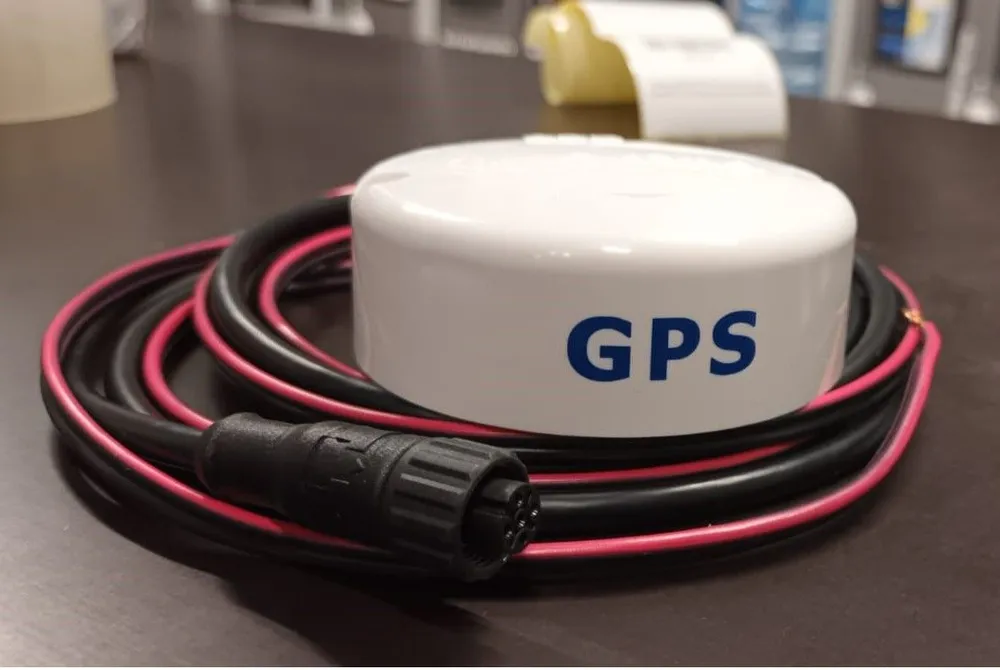 Компас электронный многофункциональный FixPoint GPS, версия прошивки 2.82