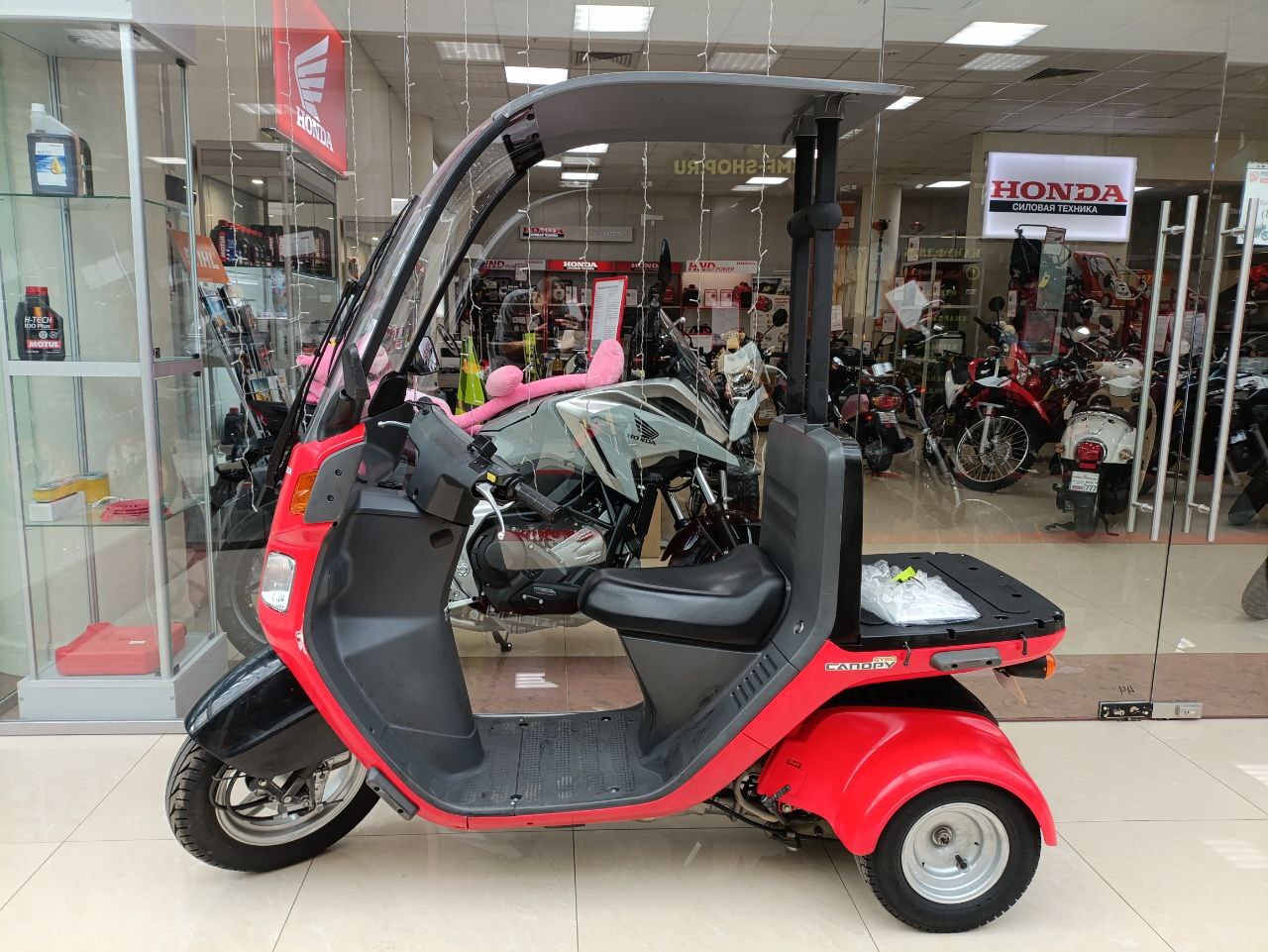 Скутер Honda Gyro Canopy PGM-FI TA03 С ПРОБЕГОМ красный