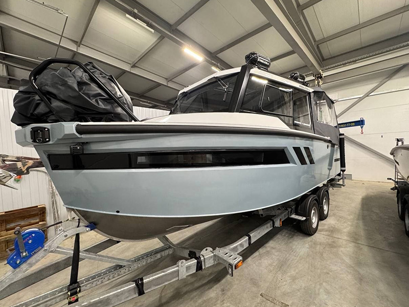 Катер VBOATS Discovery 23 Cabin