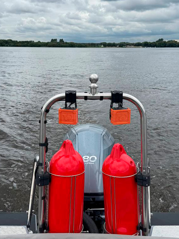 широкий выбор кранцев для катеров