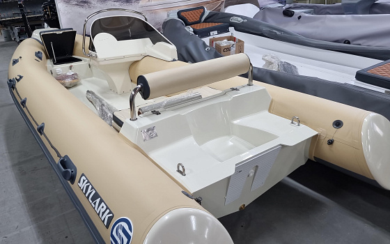 Лодка RIB Skylark Rider R450 бежевый (комплект №1)