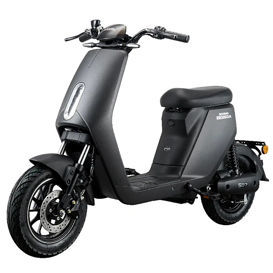 Скутер Honda SundiroS 07 электрический, черный Скутер Honda SundiroS 07 электрический, черный